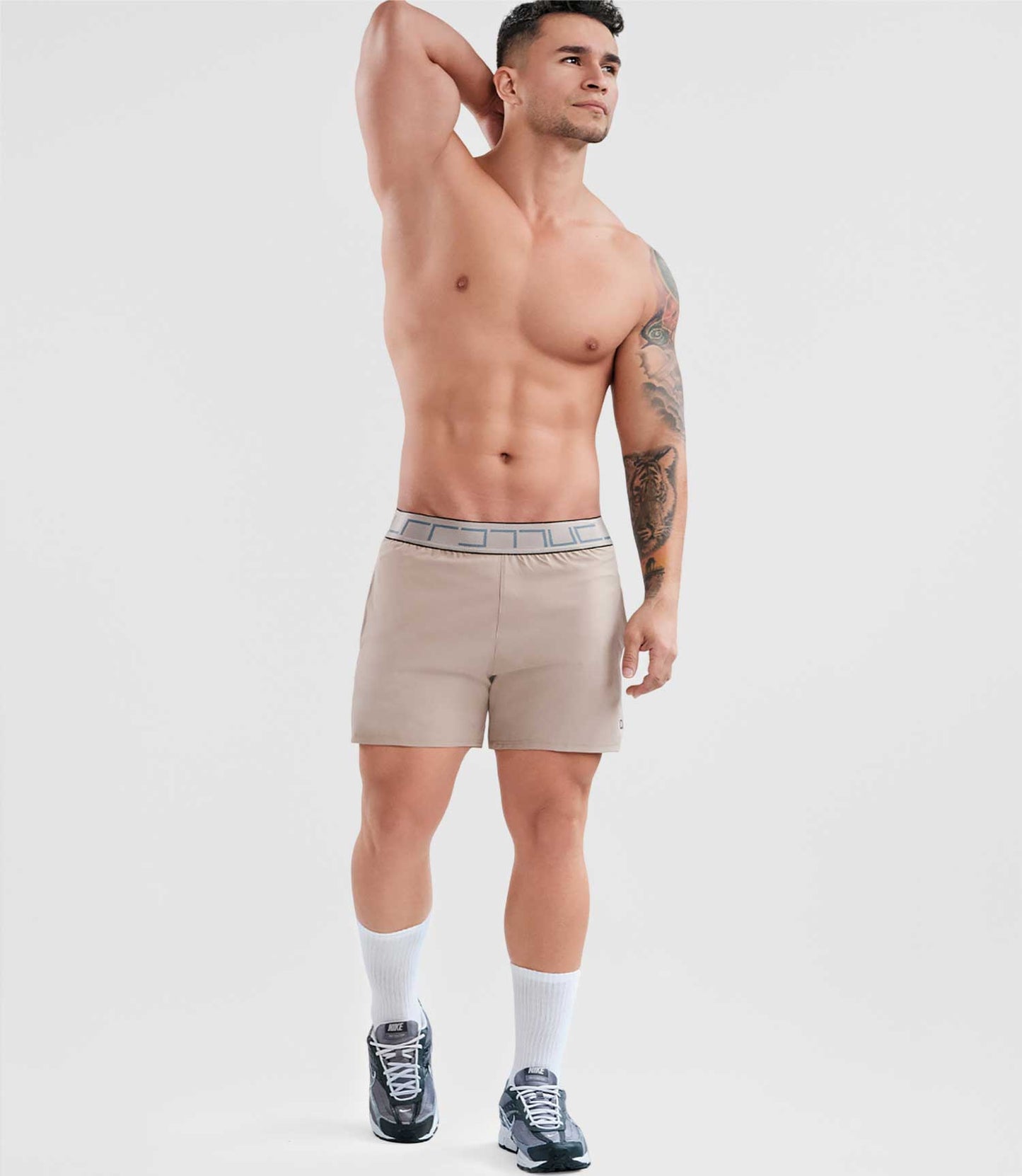 Pantaloneta Tipo Short Beige Arena Para Hombre