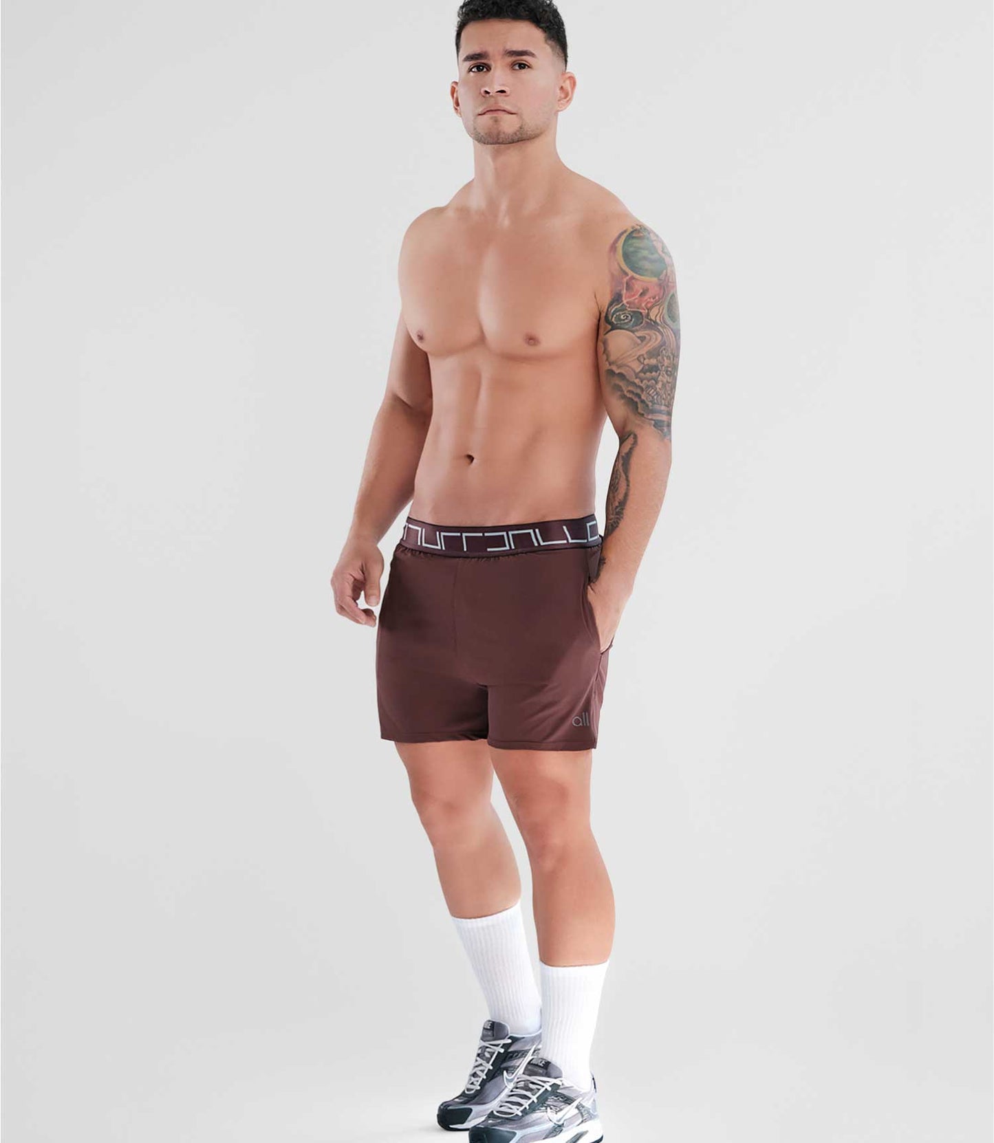 Pantaloneta Tipo Short Café Mocha Mousse Para Hombre
