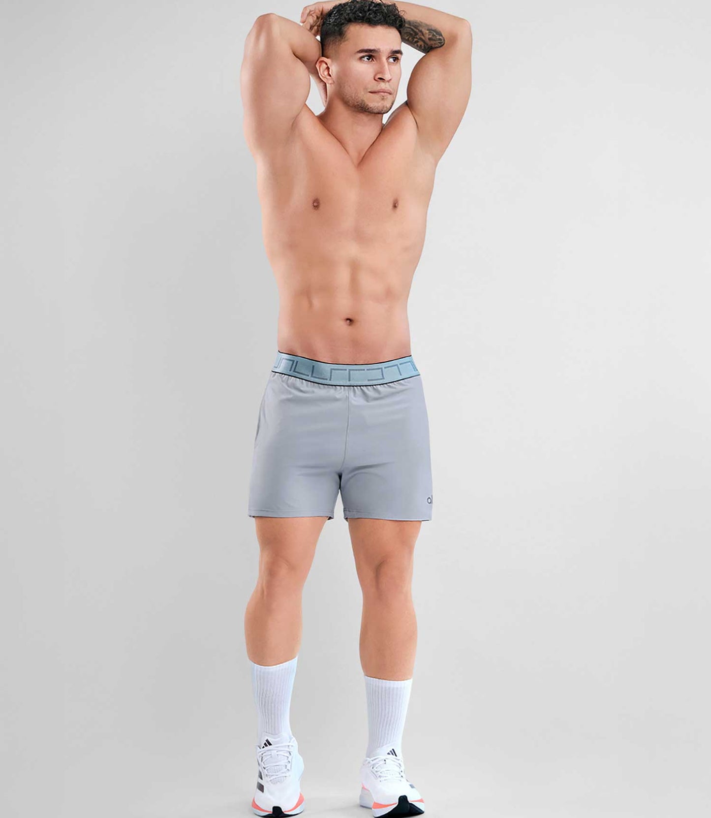 Pantaloneta Tipo Short Gray Gris Claro Para Hombre