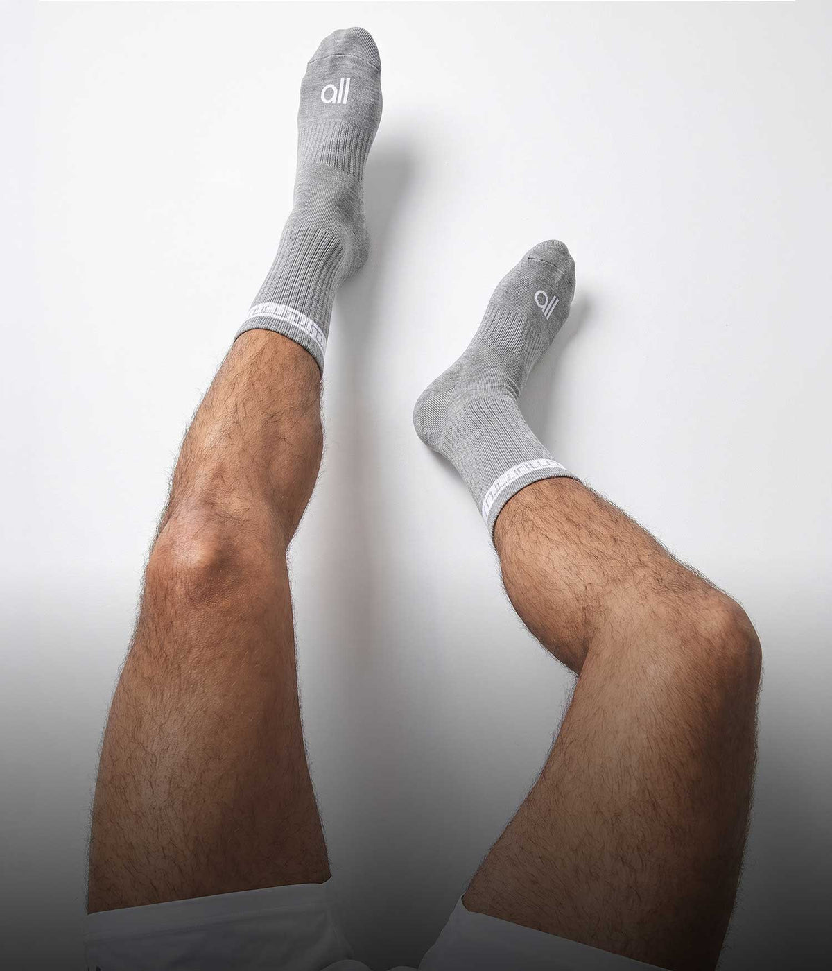 Medias deportivas color gris / sports socks light gray caña alta talla única / one size